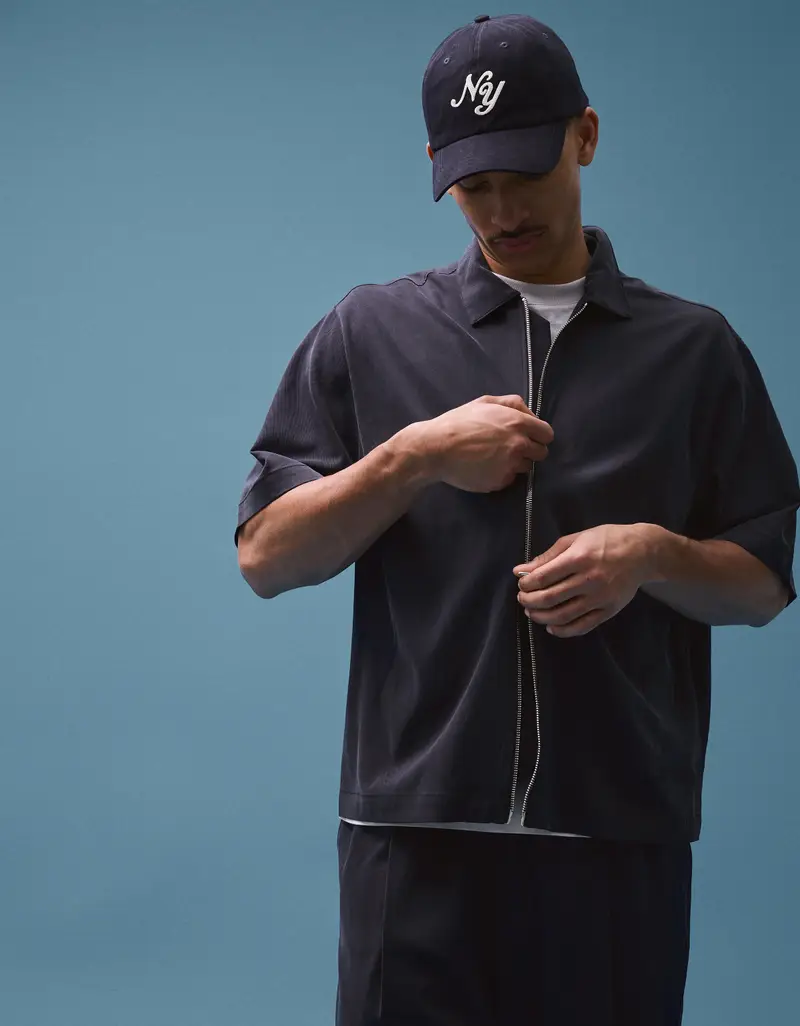 Bershka Camicia A Maniche Corte Boxy Fit Fluida Uomo Marino