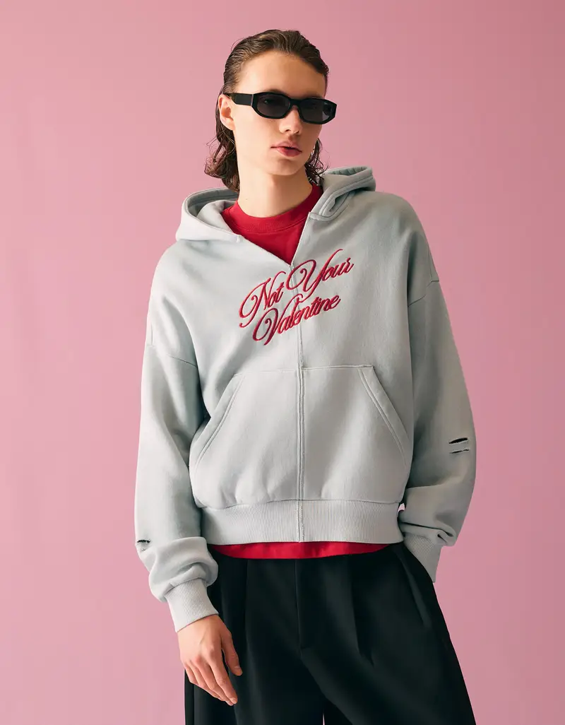 Bershka Felpa Con Cappuccio Cropped Stampa Uomo Grigio