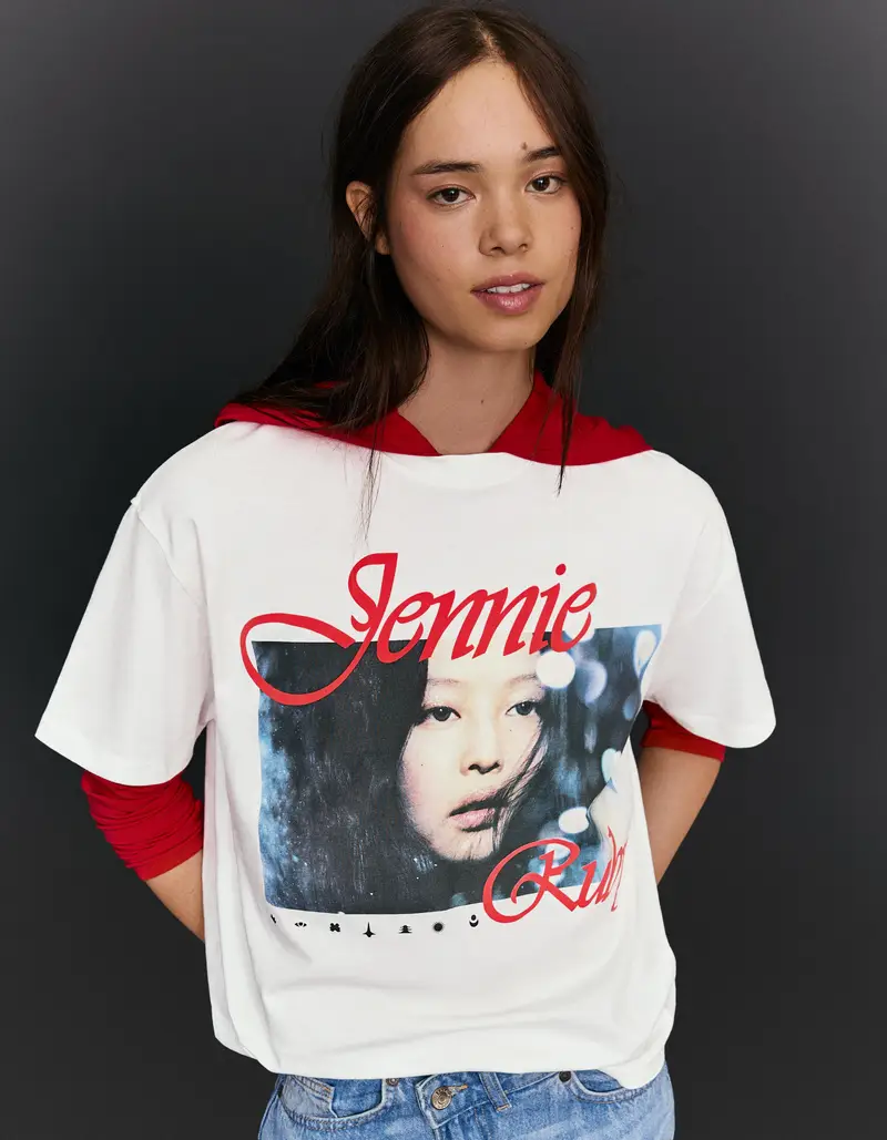 Bershka Maglietta Oversize Jennie Ruby A Maniche Corte Con Stampa Donna Bianco Roto