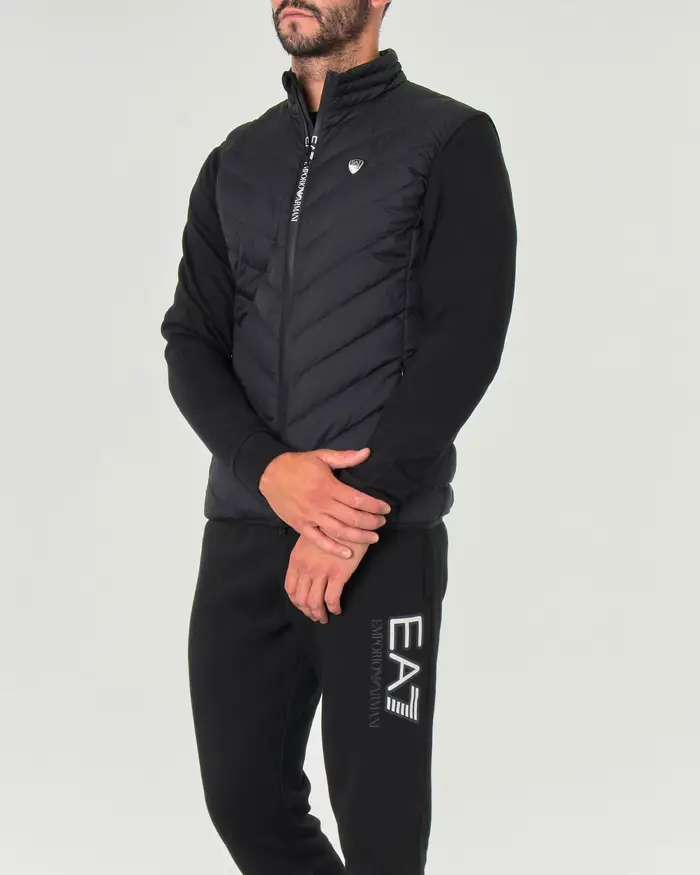Gilet EA7 nero in piuma con trapuntatura spinata