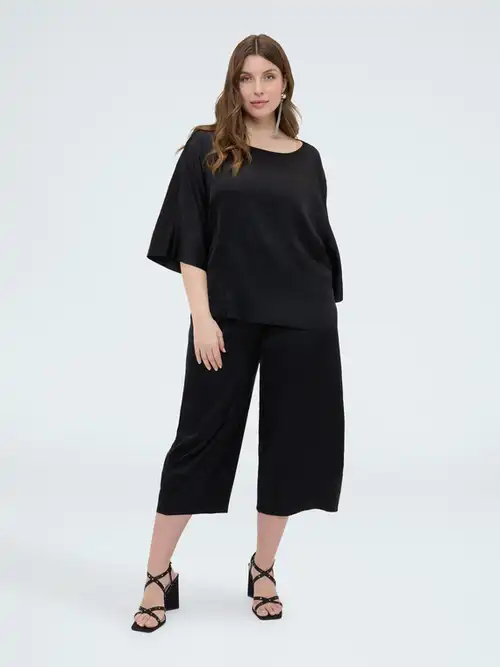Fiorella Rubino Blusa in raso con scollo a barchetta Donna, Nero (60-62 IT)