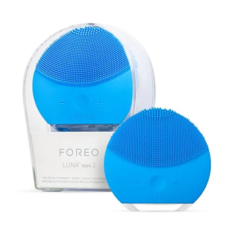 FOREO Luna Mini 2 Spazzola Pulizia Viso, Compatta, Massaggio Hi-Tech, per Tutti i Tipi di Pelle, Ultraigienico, Pulizia Semplice