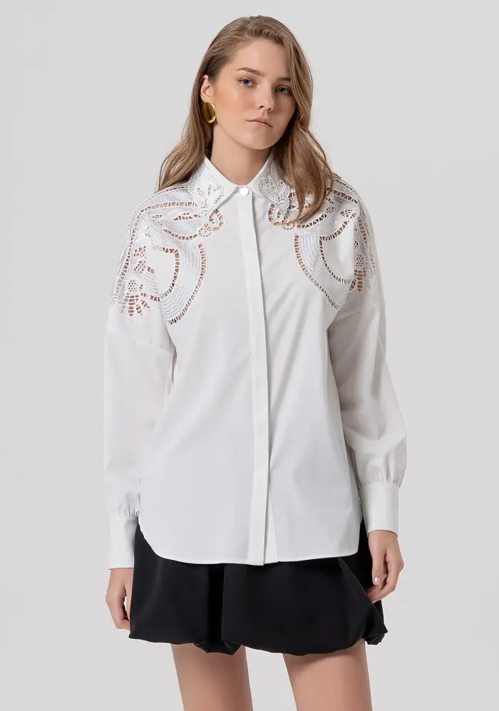 Fracomina Camicia regular con ricami applicati
