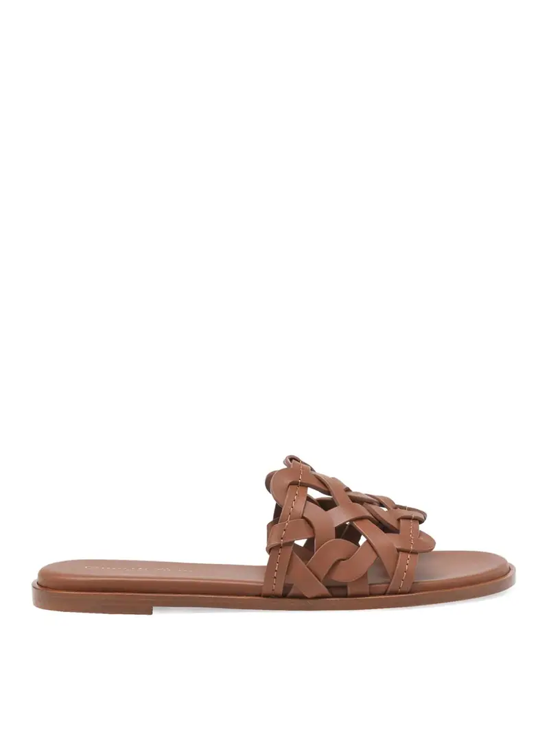 GIANVITO ROSSI Sandali piatti Marrone 3303064