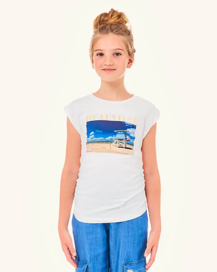 T-shirt bianca in cotone a manche corte con stampa Deauville ed arricciature laterali