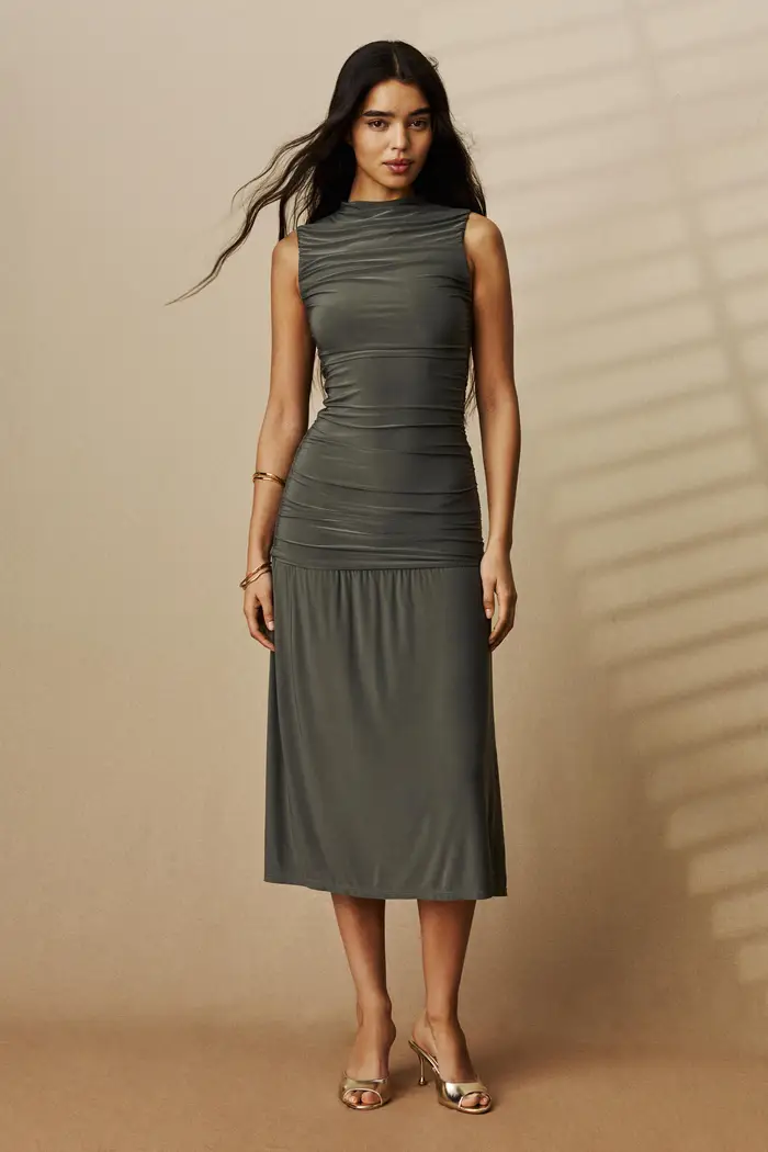 Pull&Bear Vestito Midi Con Arricciature Grigio topo