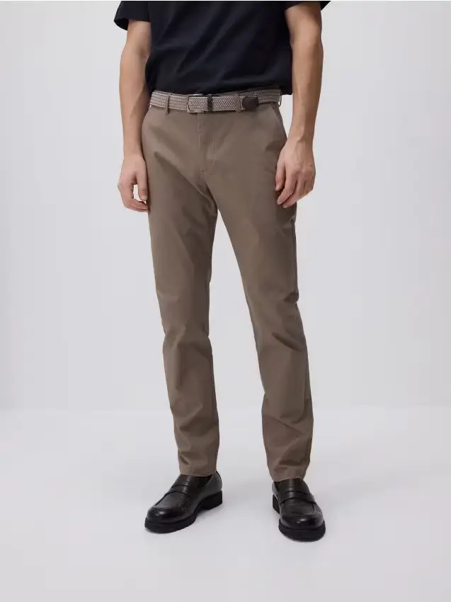 Pantaloni chino slim con cintura - marrone