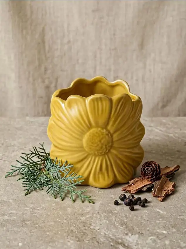 Sinsay Candela profumata Cedarwood & Cypress - senape