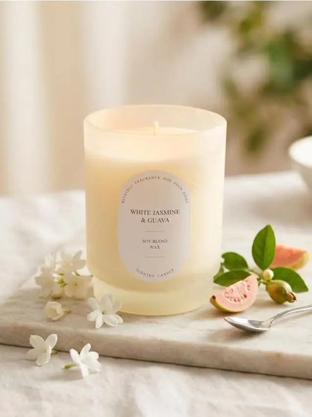 Sinsay Candela profumata di soia White Jasmine & Guava - bianco