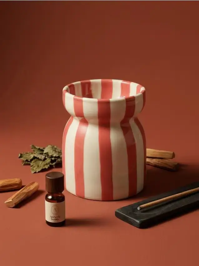 Sinsay Candela profumata Sandalwood&Patchouli - rosso