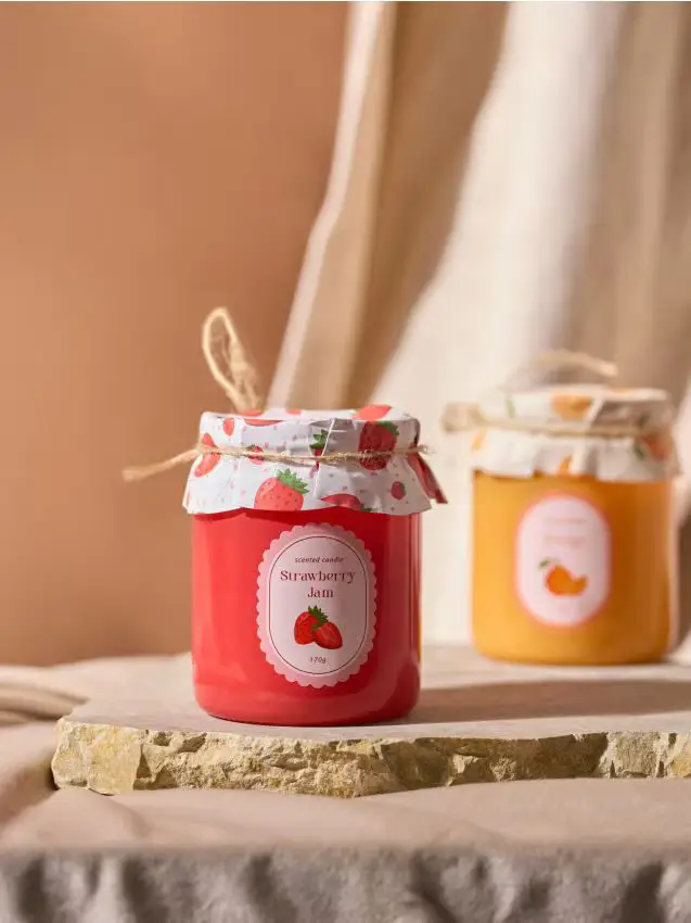 Sinsay Candela profumata Strawberry Jam - rosso