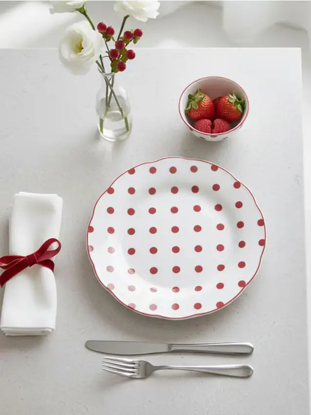Piatto in ceramica a pois - rosa cipria