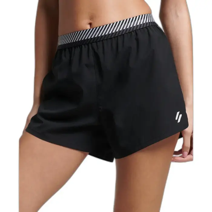 Pantaloncini larghi da donna Superdry Training Noir